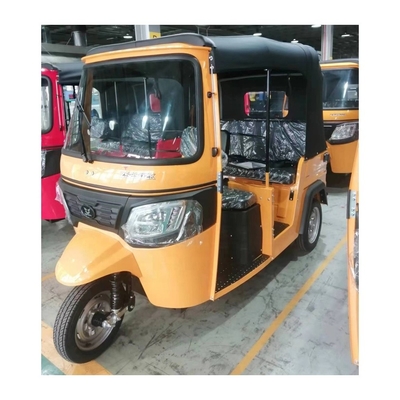 Fahrgastwagen. Energie Elektroauto Beste Benzin Drei-Rad-Auto-Rikscha in Bangkok