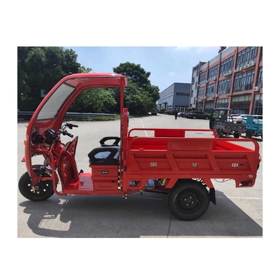 1980 mm Radstand Elektro-Dreifahrrad mit geschlossener Kabine und 6 Leaf Spring Heckfederung
