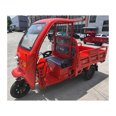 1980 mm Radstand Elektro-Dreifahrrad mit geschlossener Kabine und 6 Leaf Spring Heckfederung